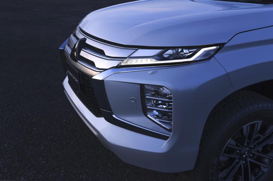 Детали экстерьера Mitsubishi Pajero Sport 2019 года  (TH) (фото 17 из 40)